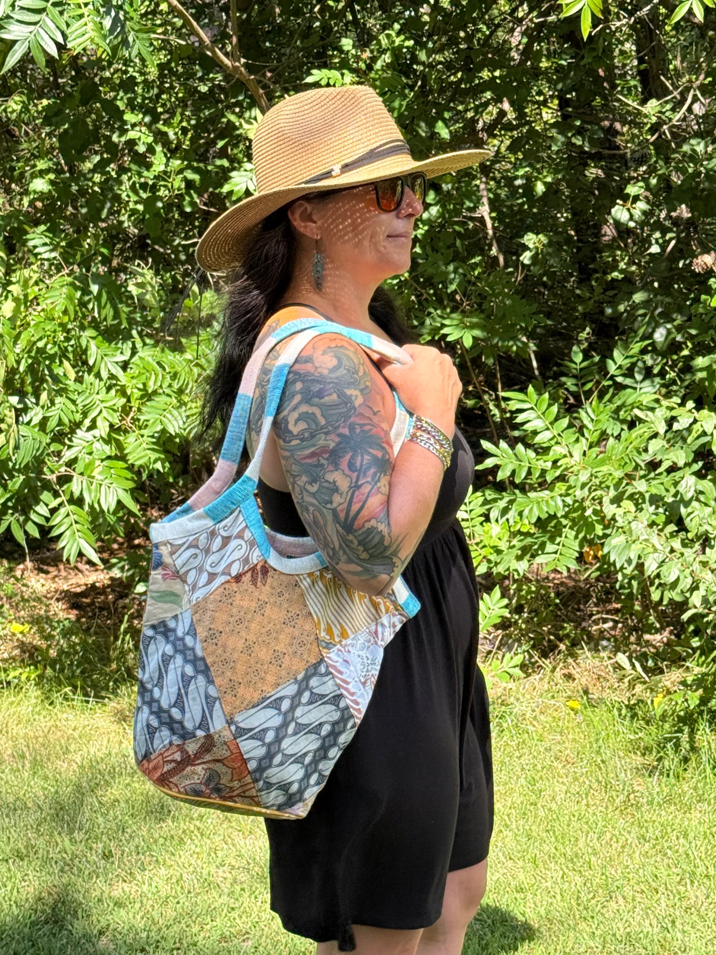 Daisy Shoulder Bag - Each is unique!