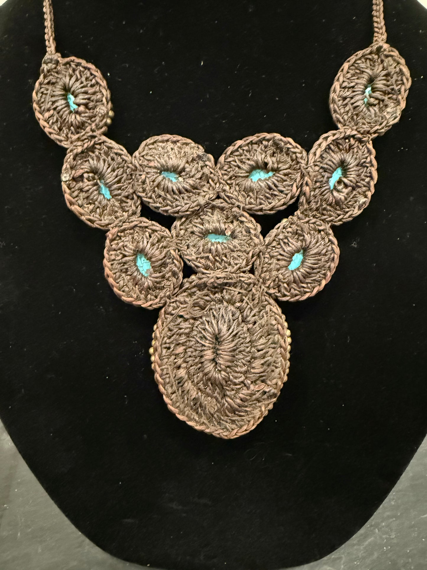 Vintage-Artisan Crotchet Turquoise Necklace