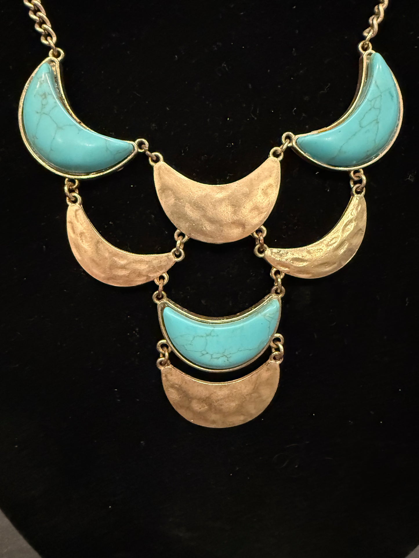 Vintage- Hammered Gold & Turquoise Necklace