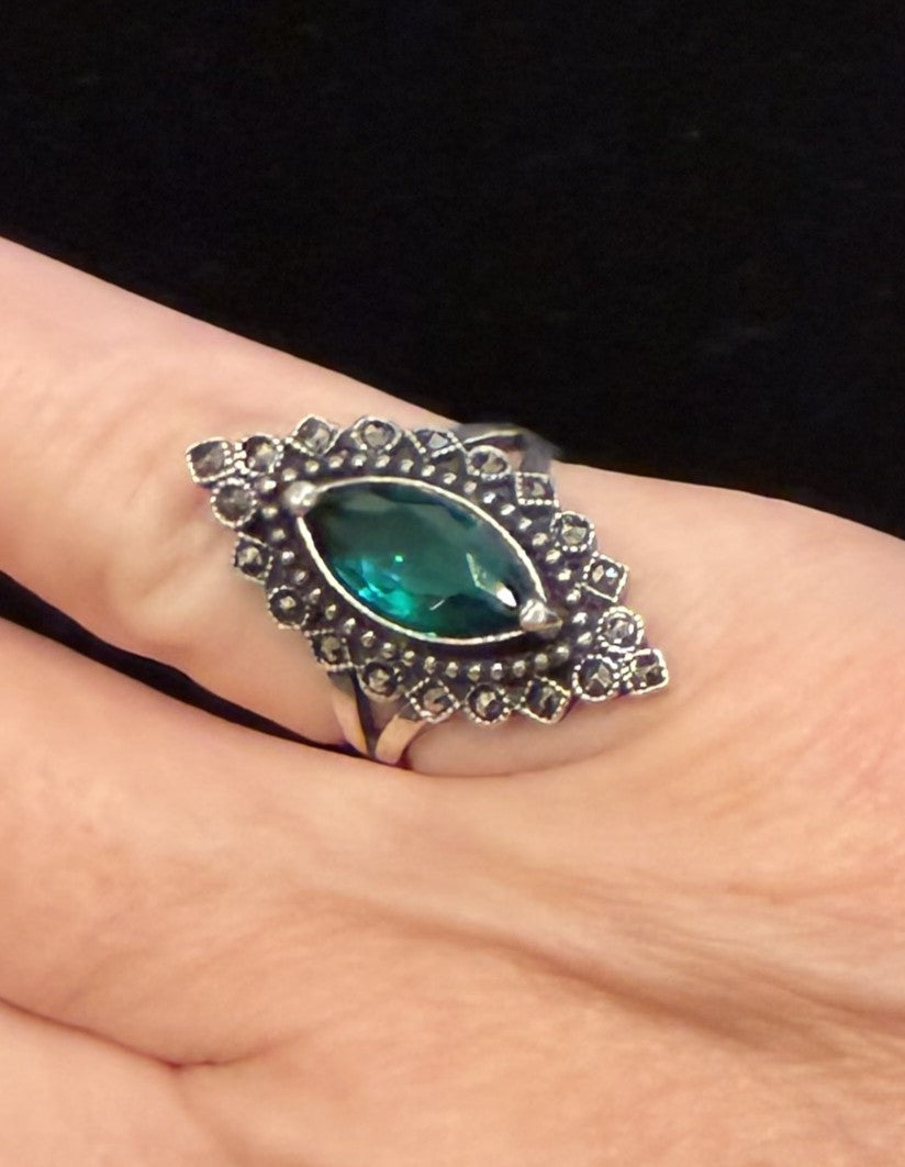 Vintage Sterling Green Marquis Ring Sz 5.75-6