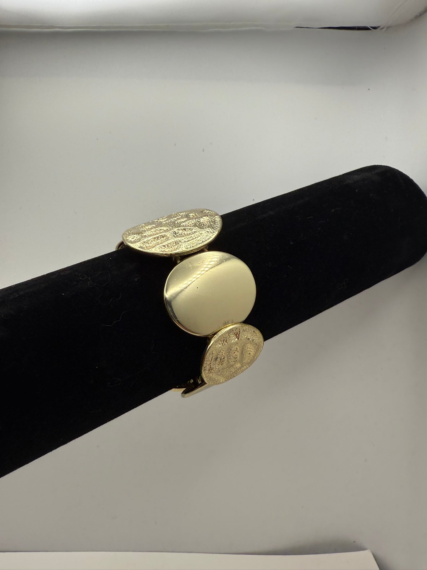 Vintage Gilded Disc Statement Bracelet 6.5-7.5"