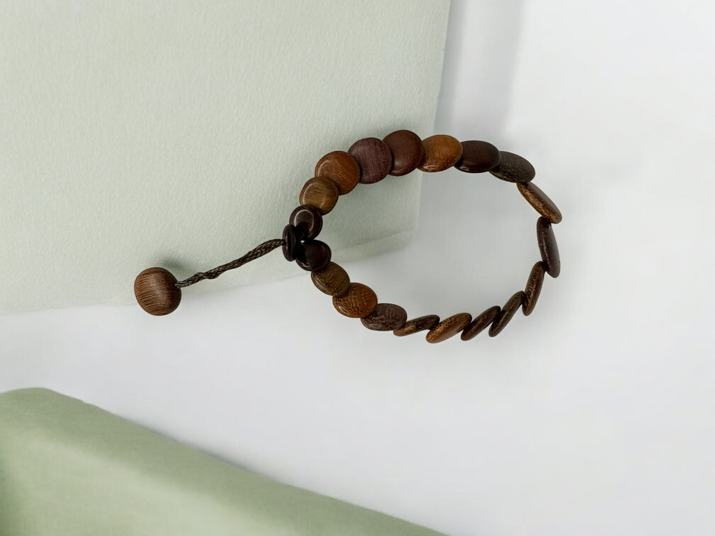 Vintage Earthbound Wood Disc Bracelet 6.5-9"