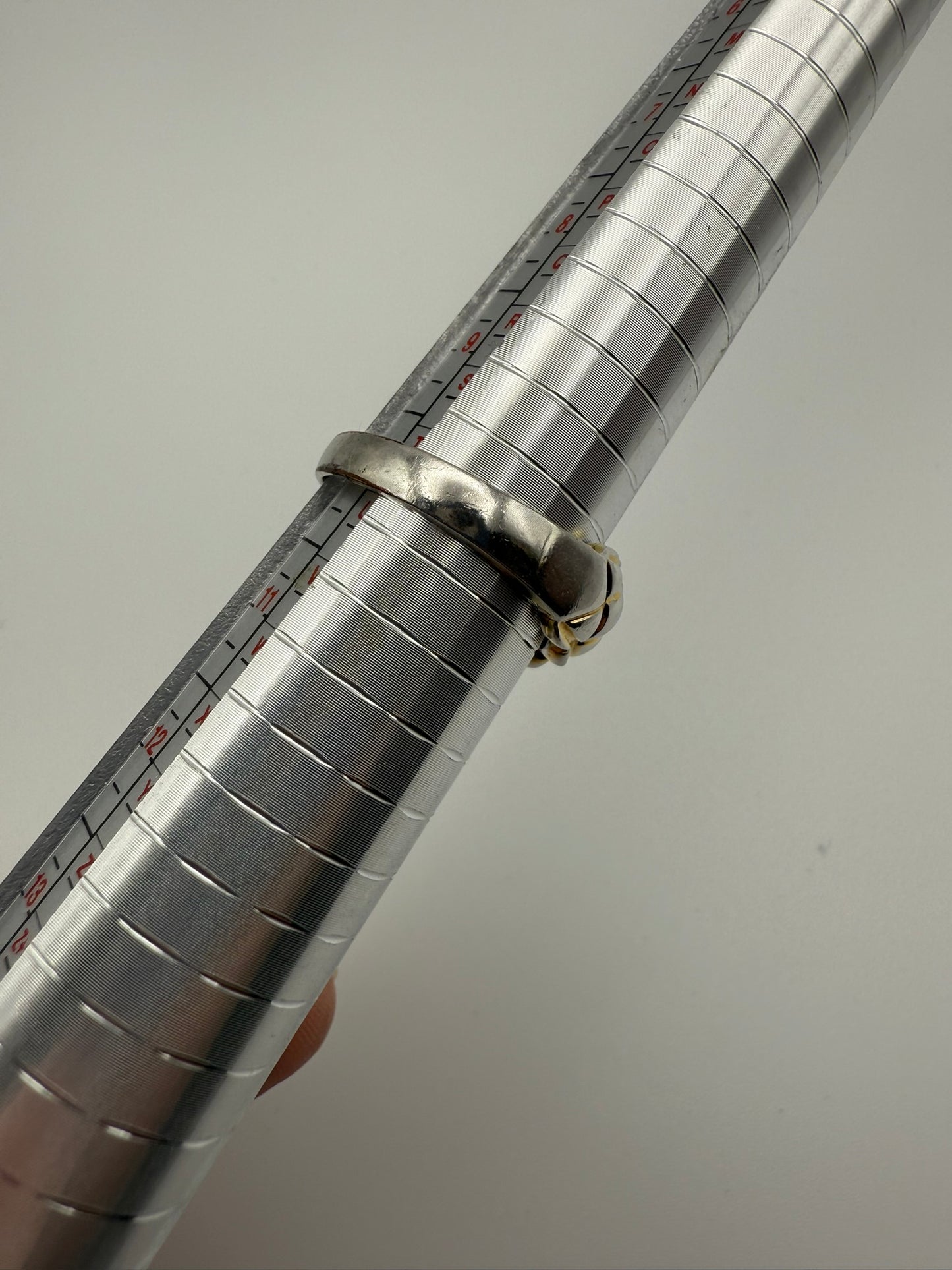 Vintage Two-Tone Quilted Band Ring 10