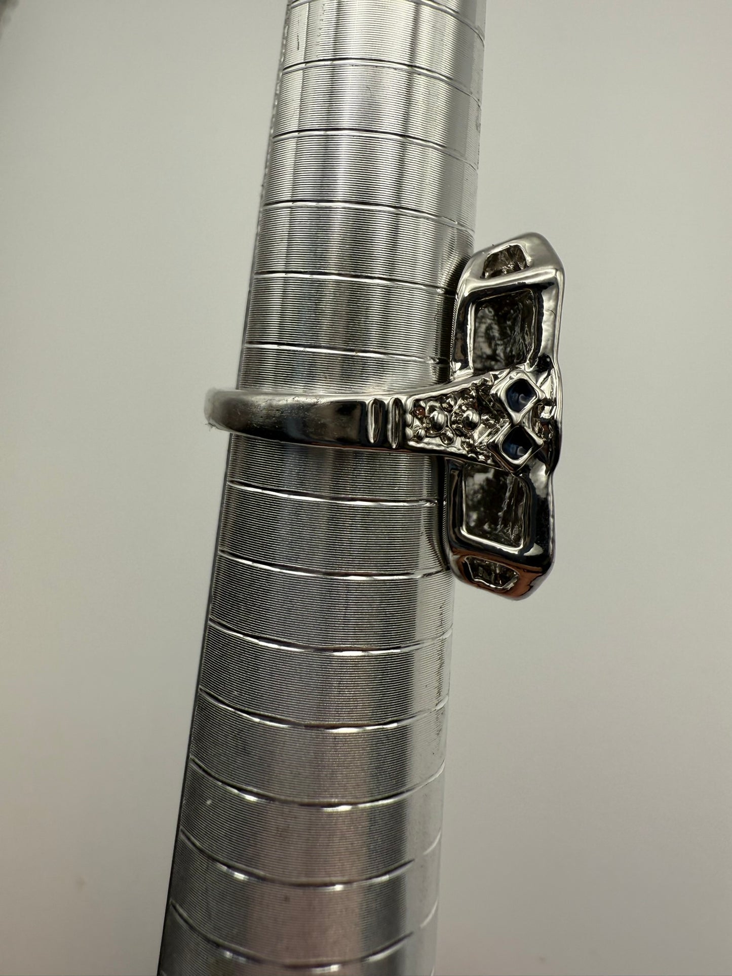 Vintage Midnight Grid Crystal Ring 8