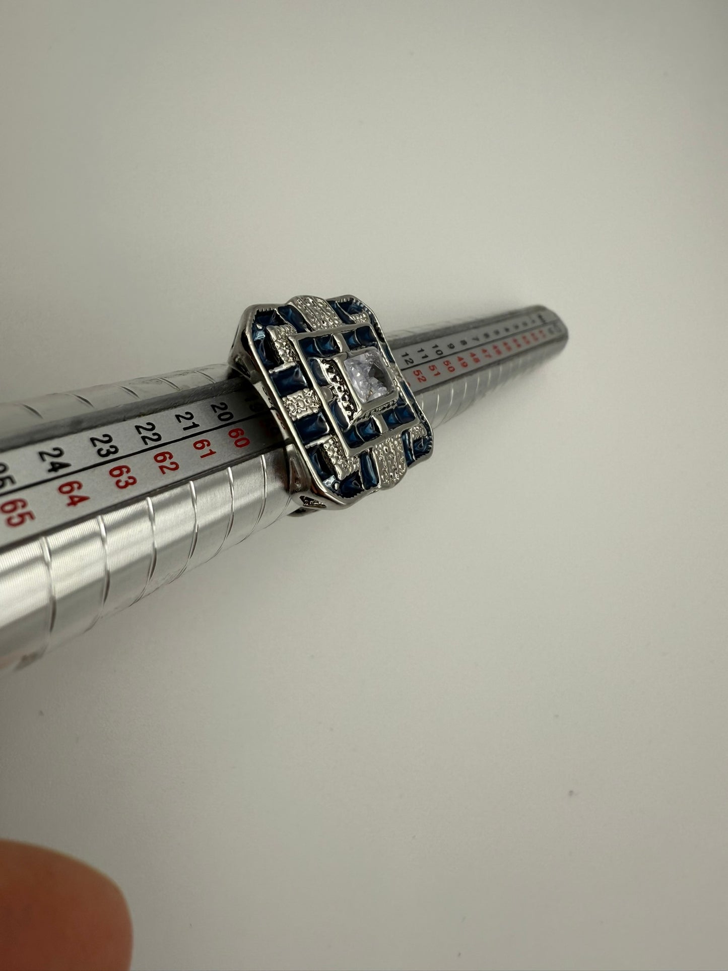Vintage Midnight Grid Crystal Ring 8