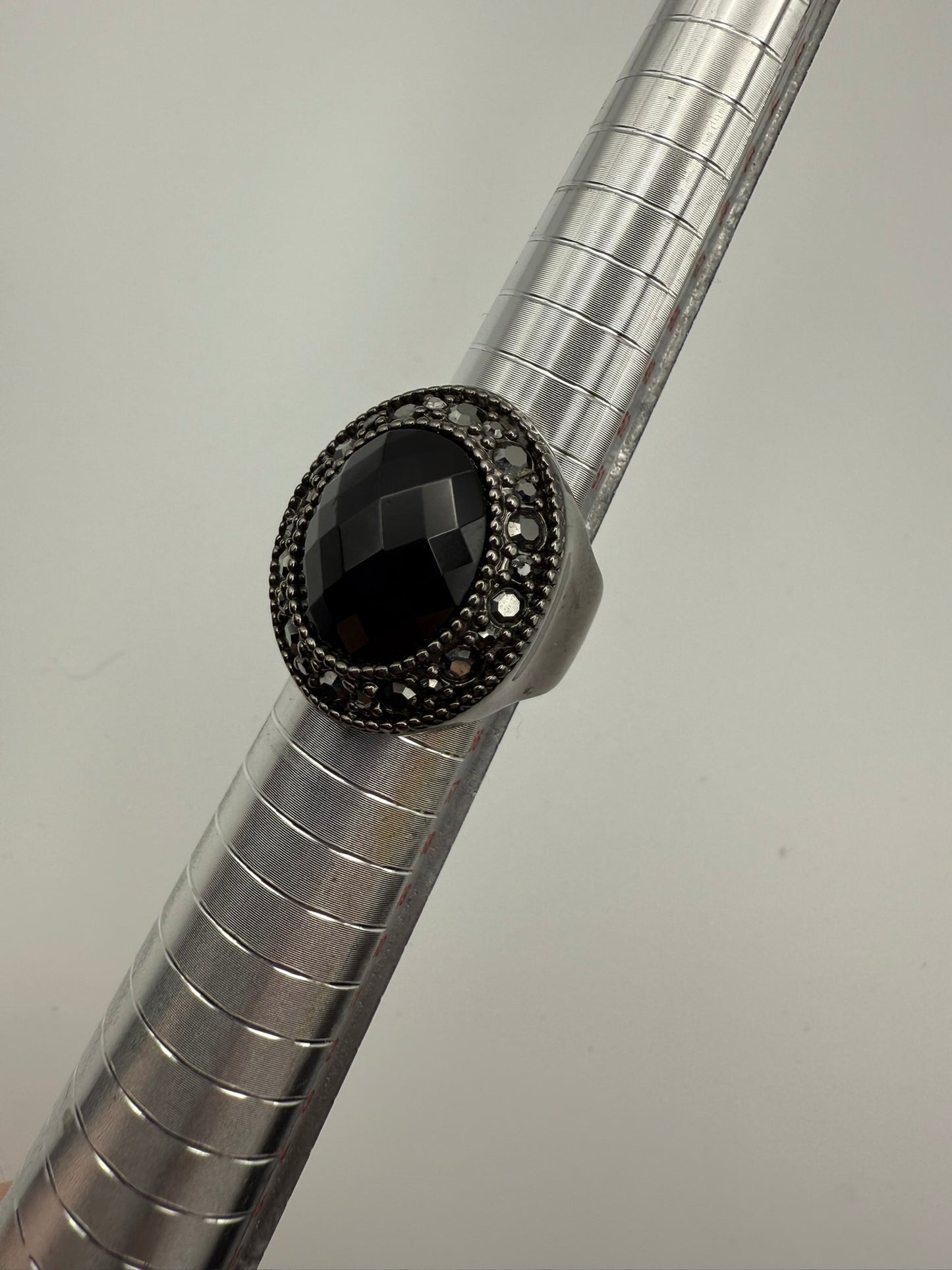 Vintage Midnight Noir Faceted Onyx Ring 7