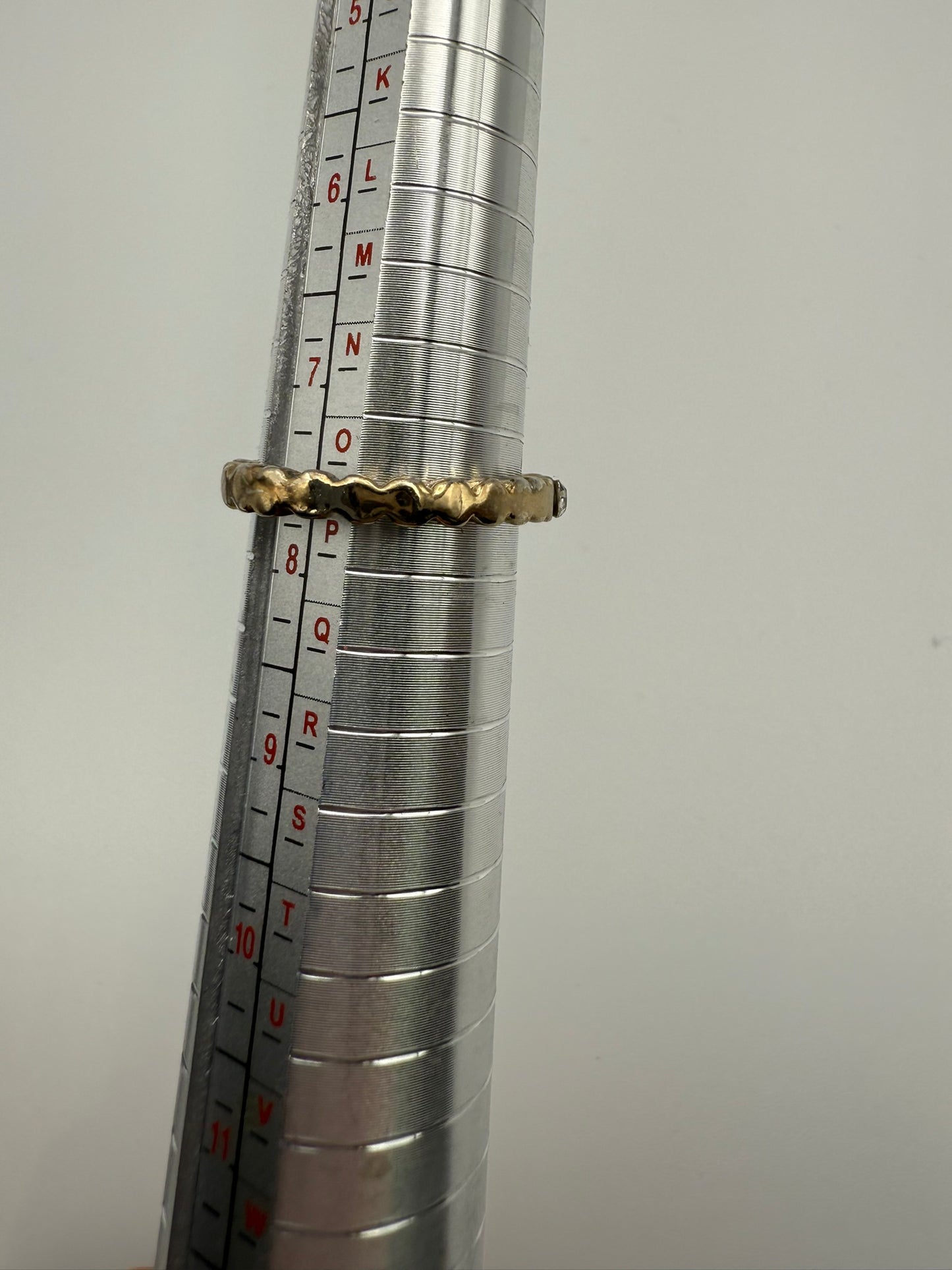 Vintage Classic Crystal Band Ring 7.5