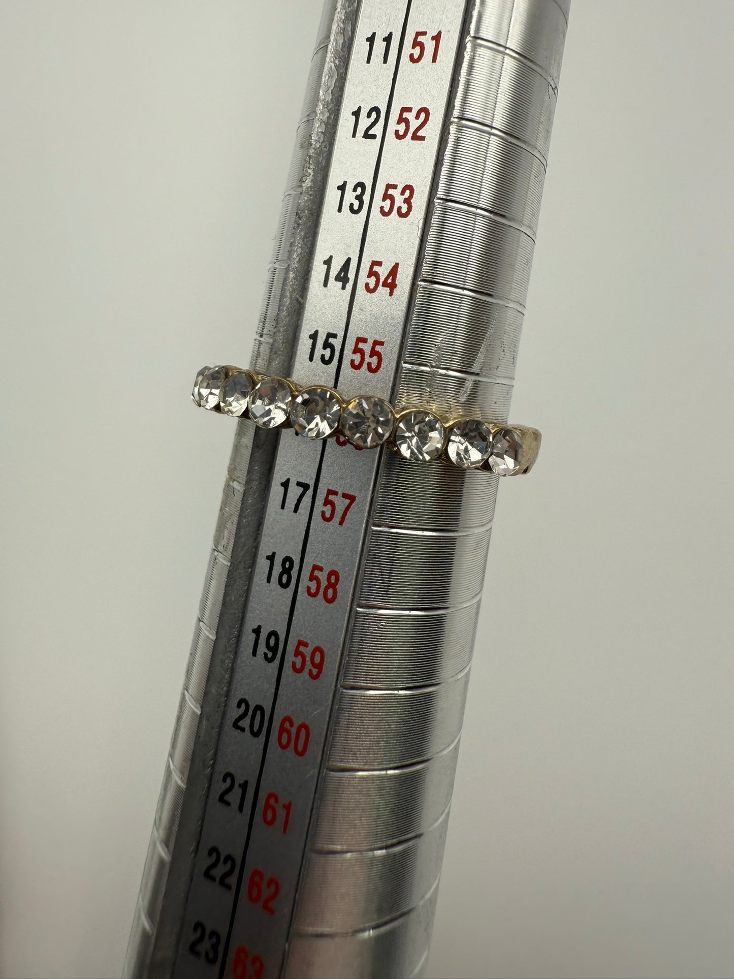 Vintage Classic Crystal Band Ring 7.5