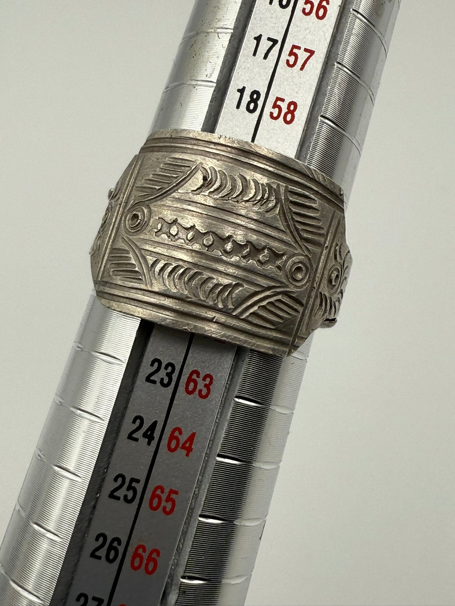 Vintage Etched Silver Statement Band 9-9.5 ADJ