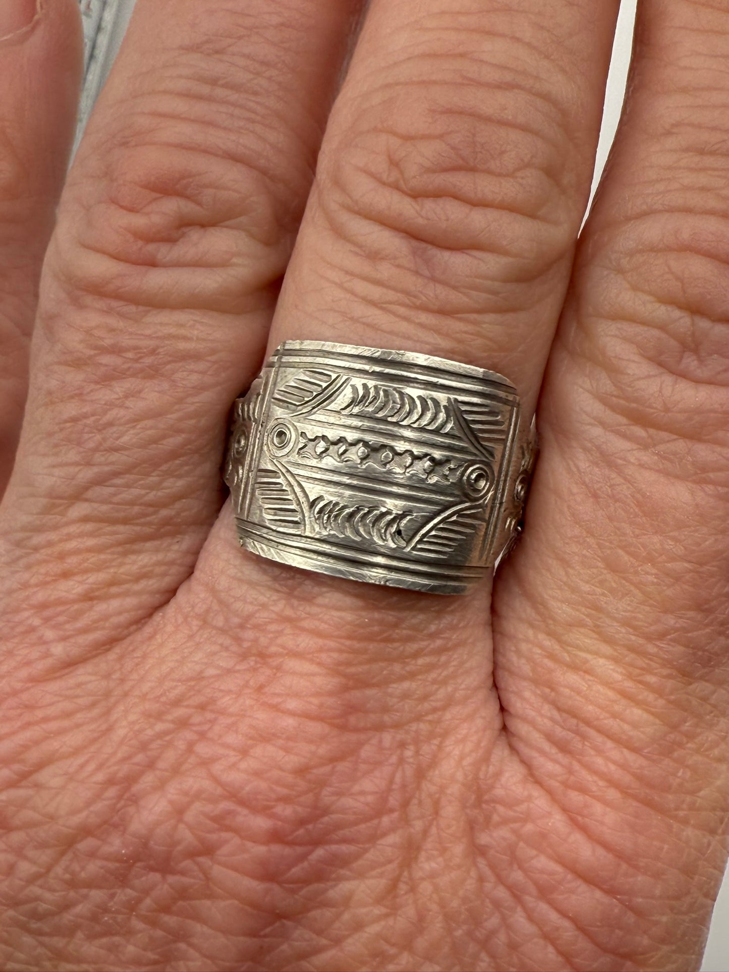 Vintage Etched Silver Statement Band 9-9.5 ADJ