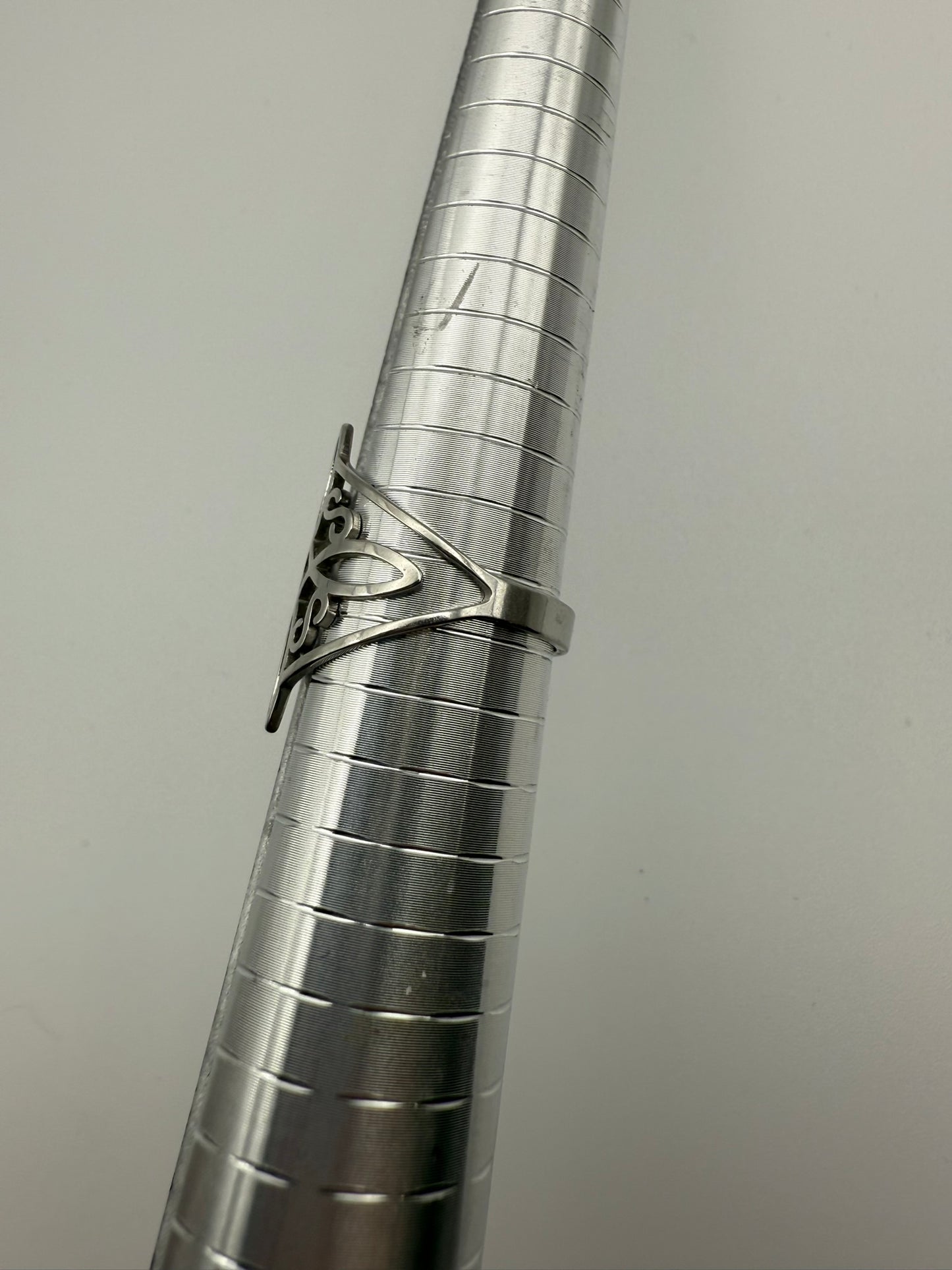 Vintage Sterling Silver Witch Knot Ring 8.5