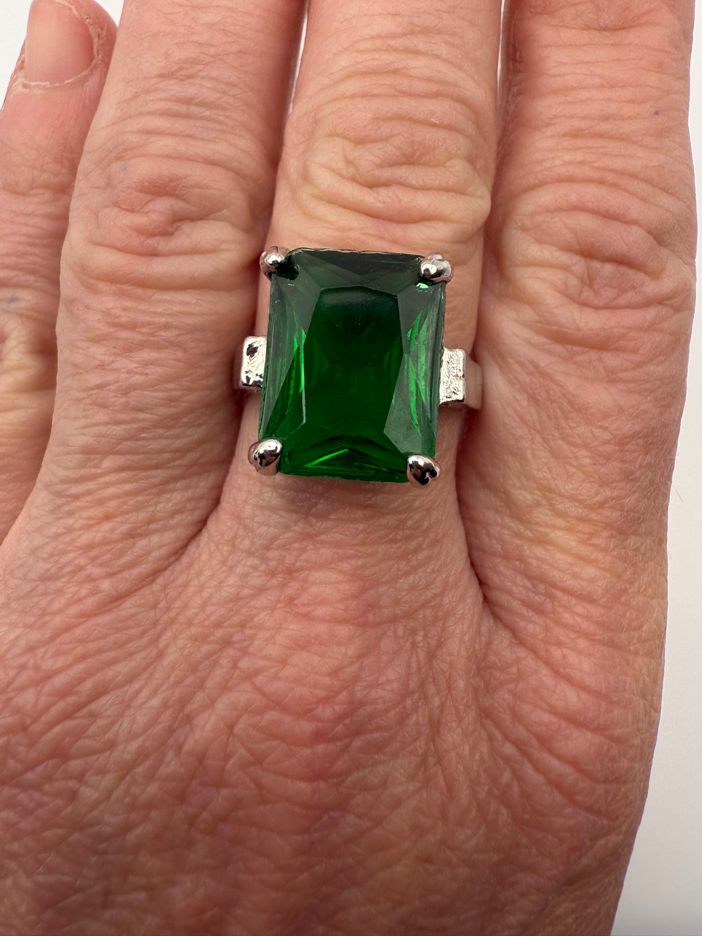 Vintage Emerald Glow Rectangular Statement Ring 8.5