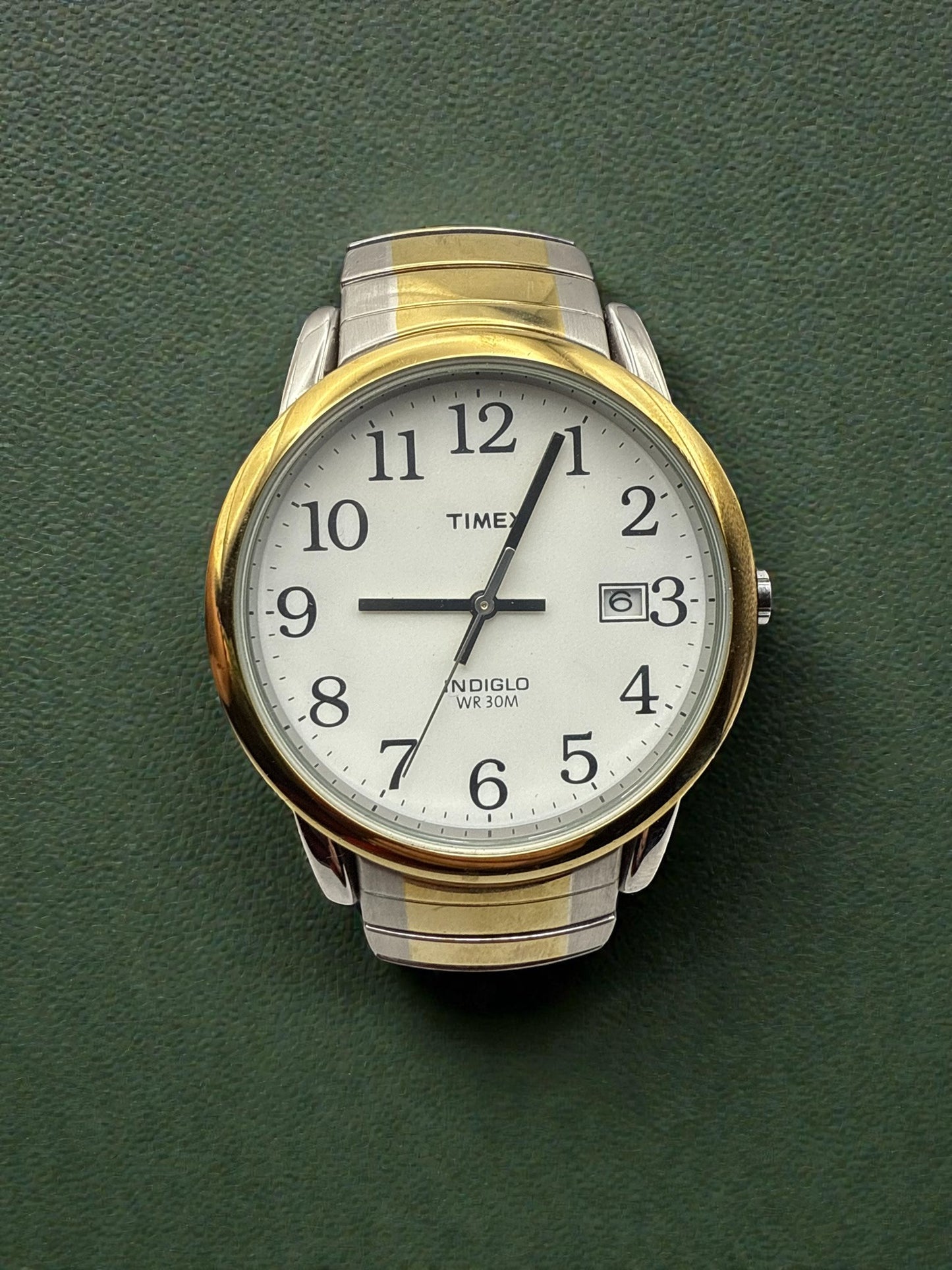 Vintage Timex Indiglo Mixed Metal Stretch Watch 6.5-7.5