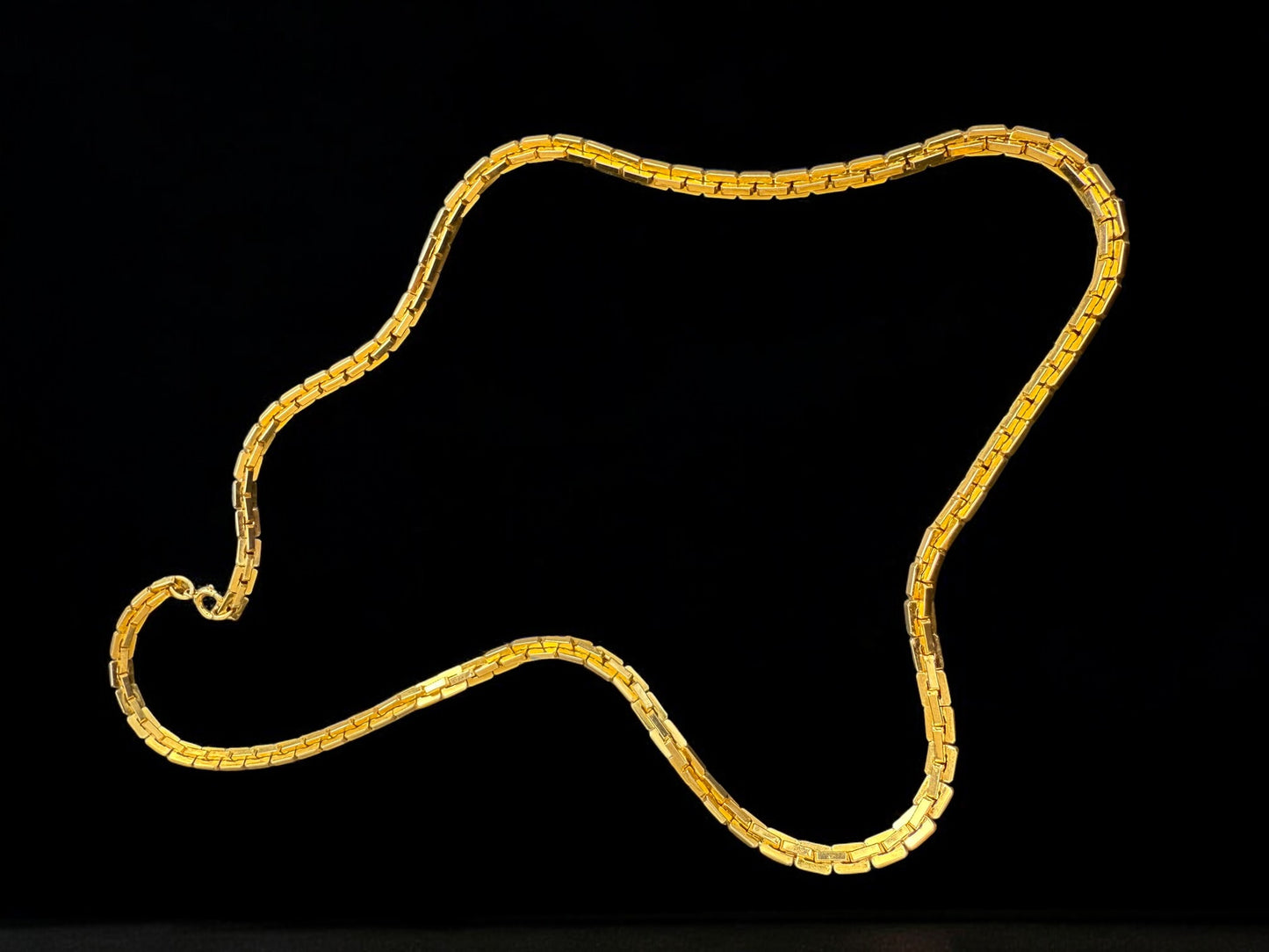 Vintage Golden Edge Chain Necklace 28"