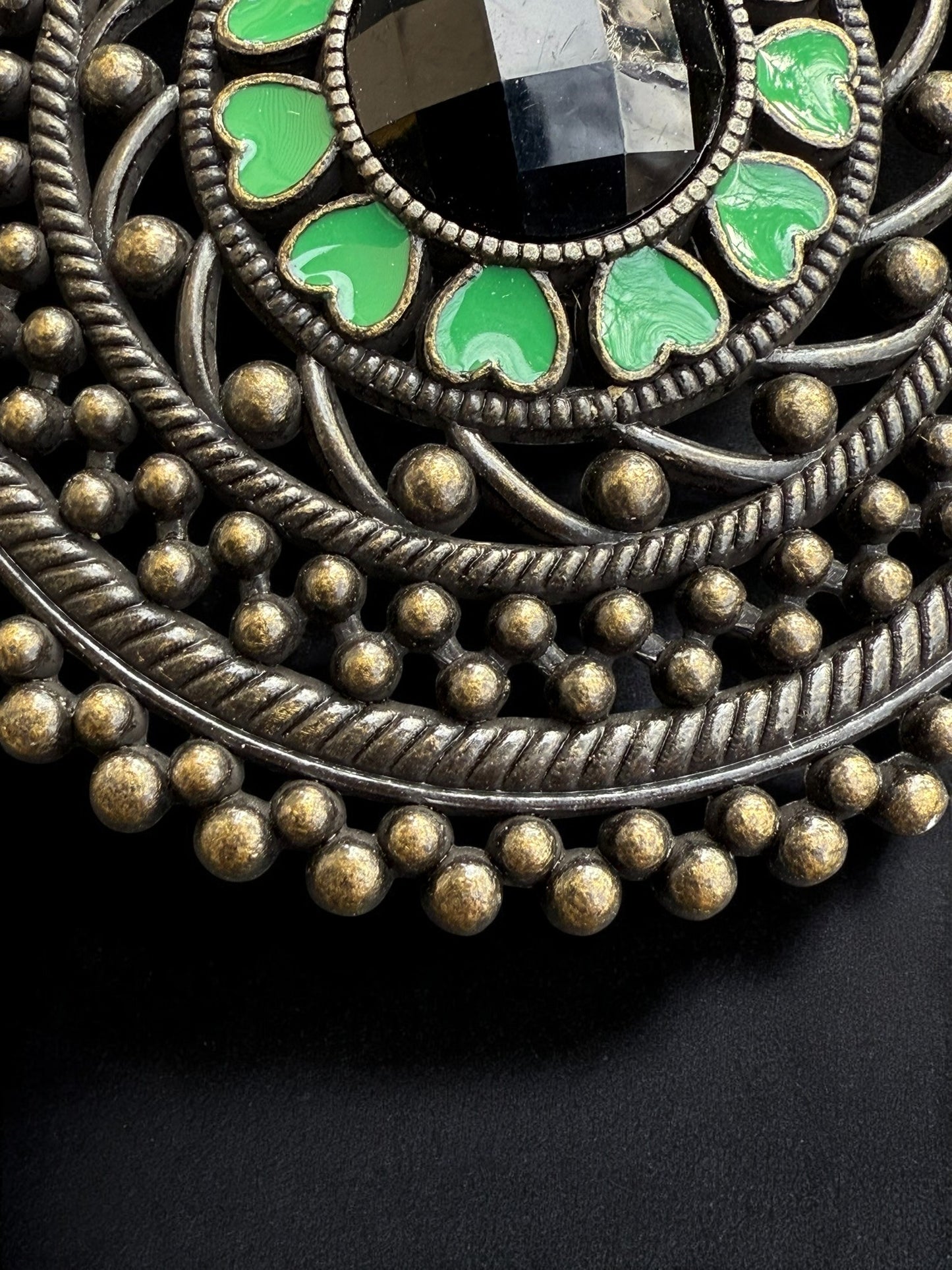 Vintage Emerald Orbit 2.5" Medallion Necklace 29"