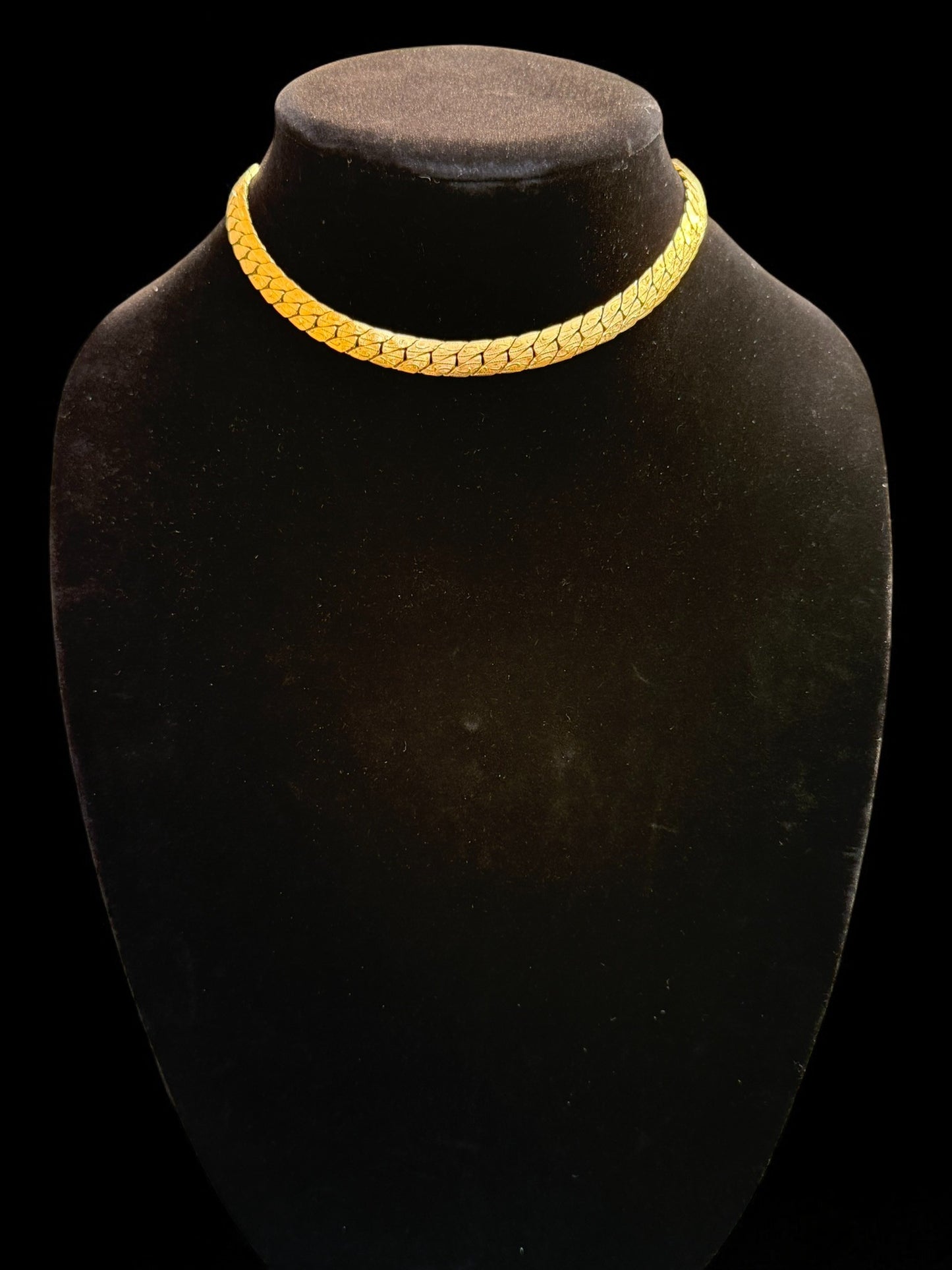 Vintage Trifari Signed Serpent Choker 12-13"