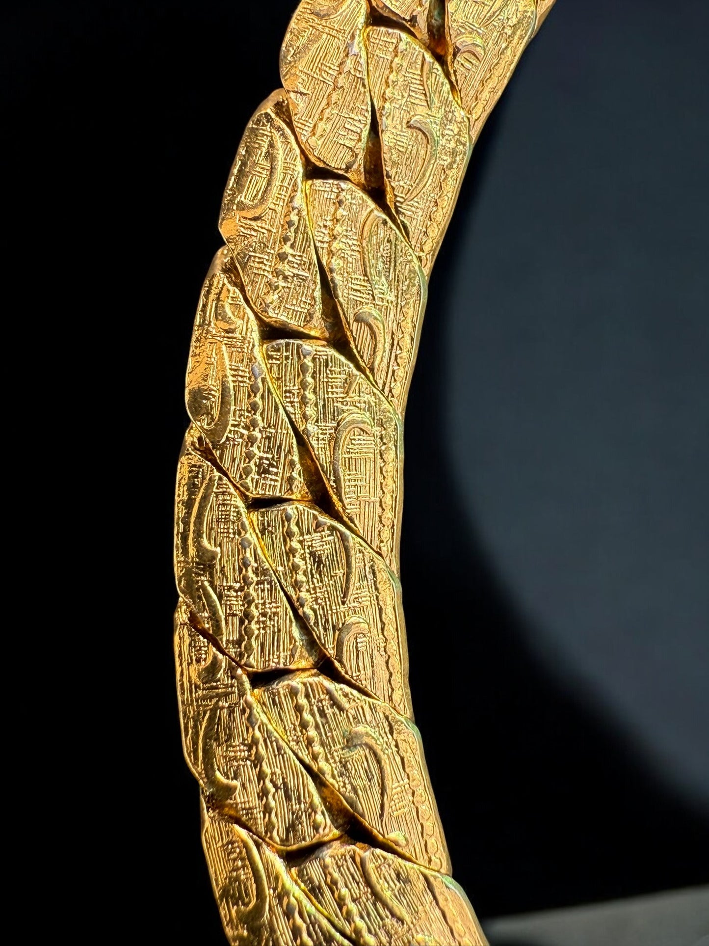 Vintage Trifari Signed Serpent Choker 12-13"