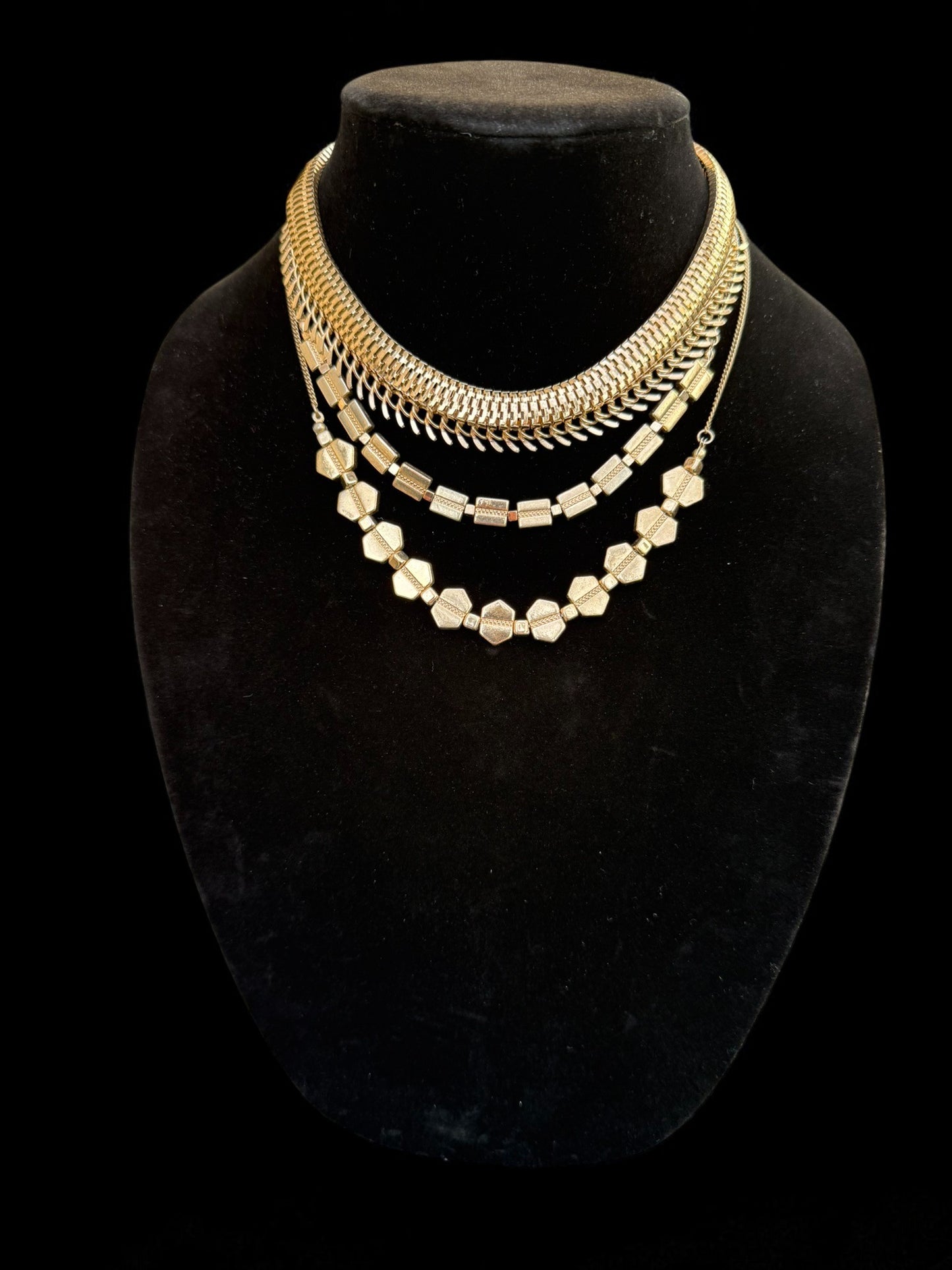 Vintage Gilded Legacy Layered Collar Necklace 14-17"