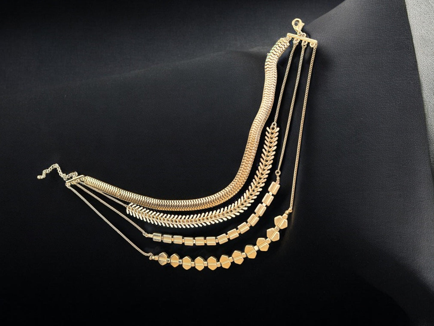 Vintage Gilded Legacy Layered Collar Necklace 14-17"