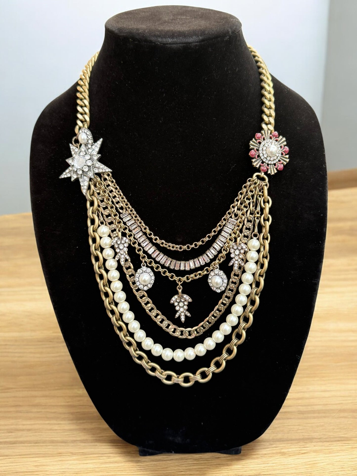 Vintage Chloe & Isabel Gilded Heirloom Draped 3.5" Necklace 18-20"