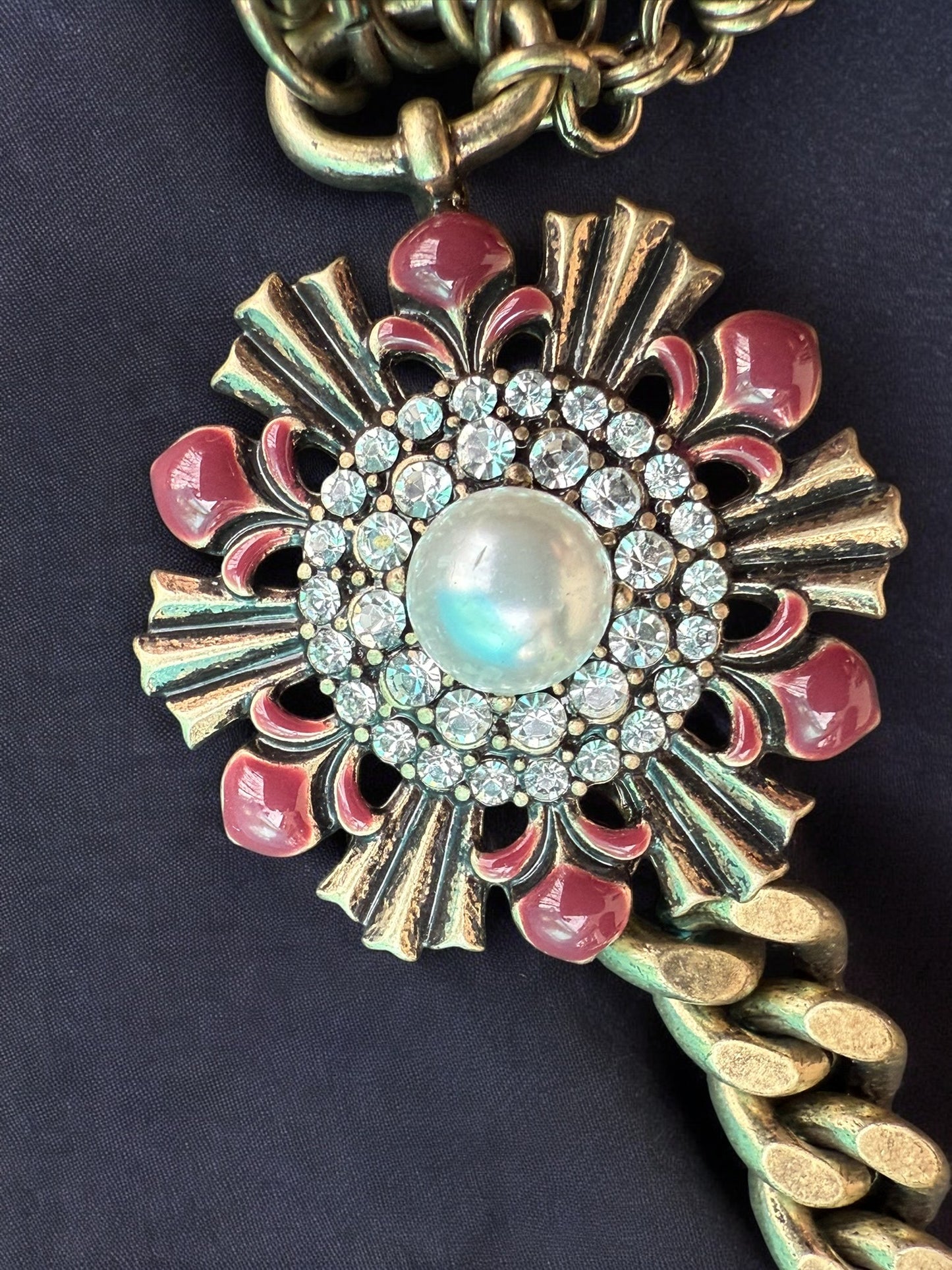 Vintage Chloe & Isabel Gilded Heirloom Draped 3.5" Necklace 18-20"