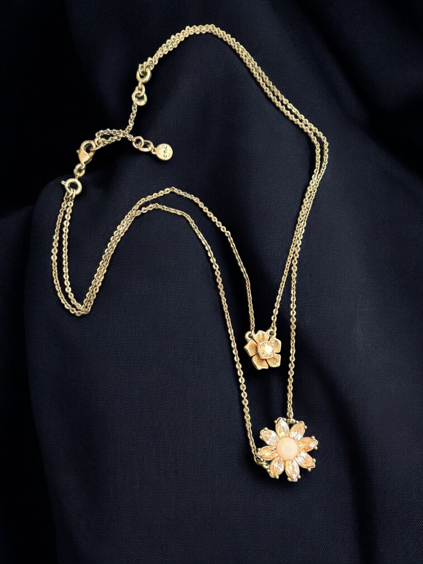 Vintage Chloe & Isabel Golden Bloom Layered Necklace 15-18"