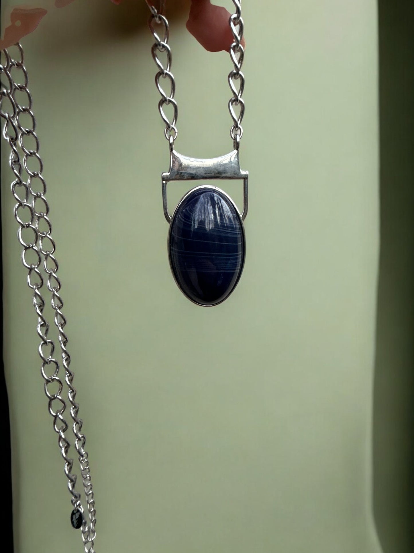 Vintage Midnight Drift Layered Pendant Necklace 35-38"