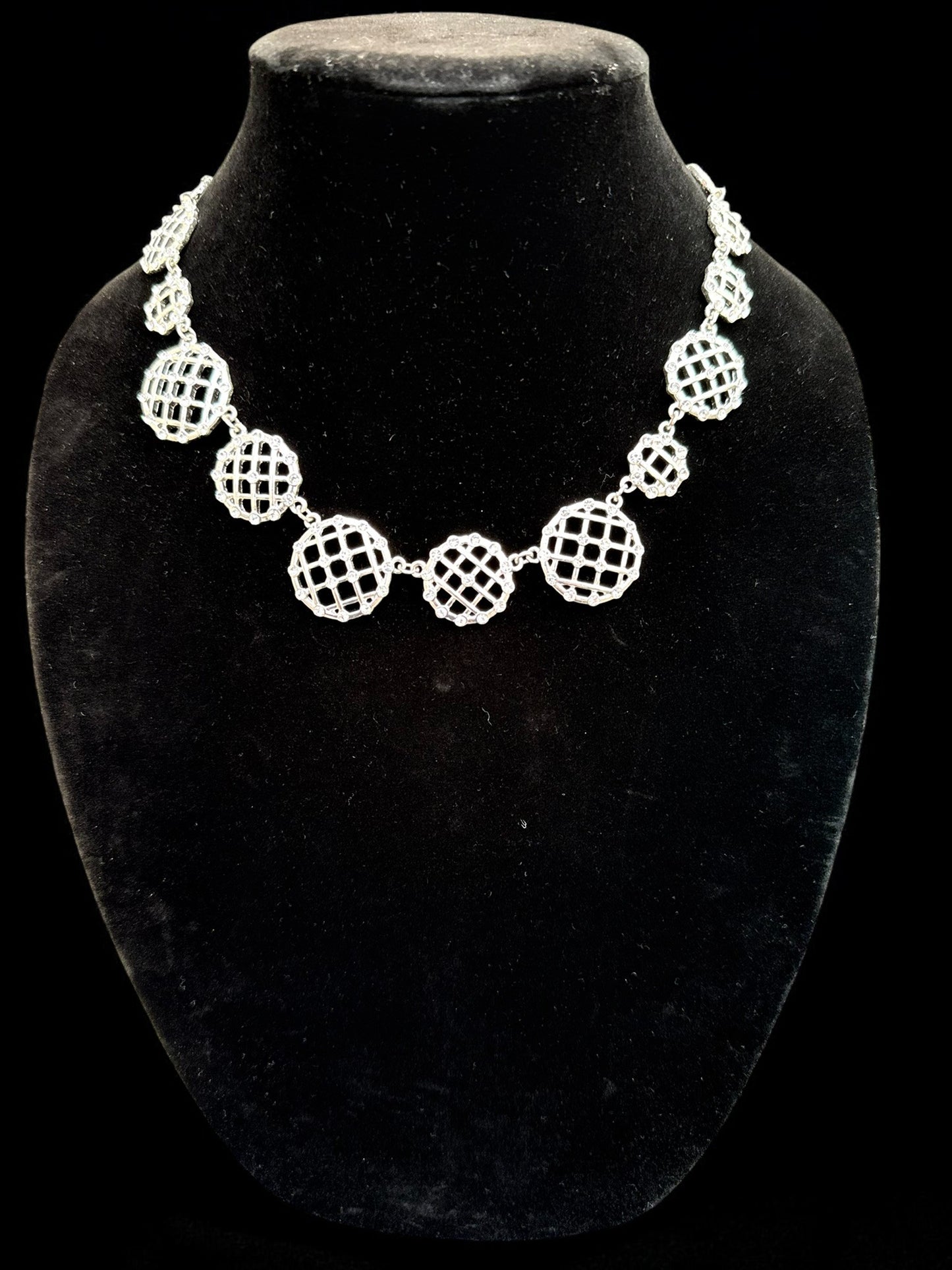 Vintage Silver Lattice Link Statement Necklace 15-18"