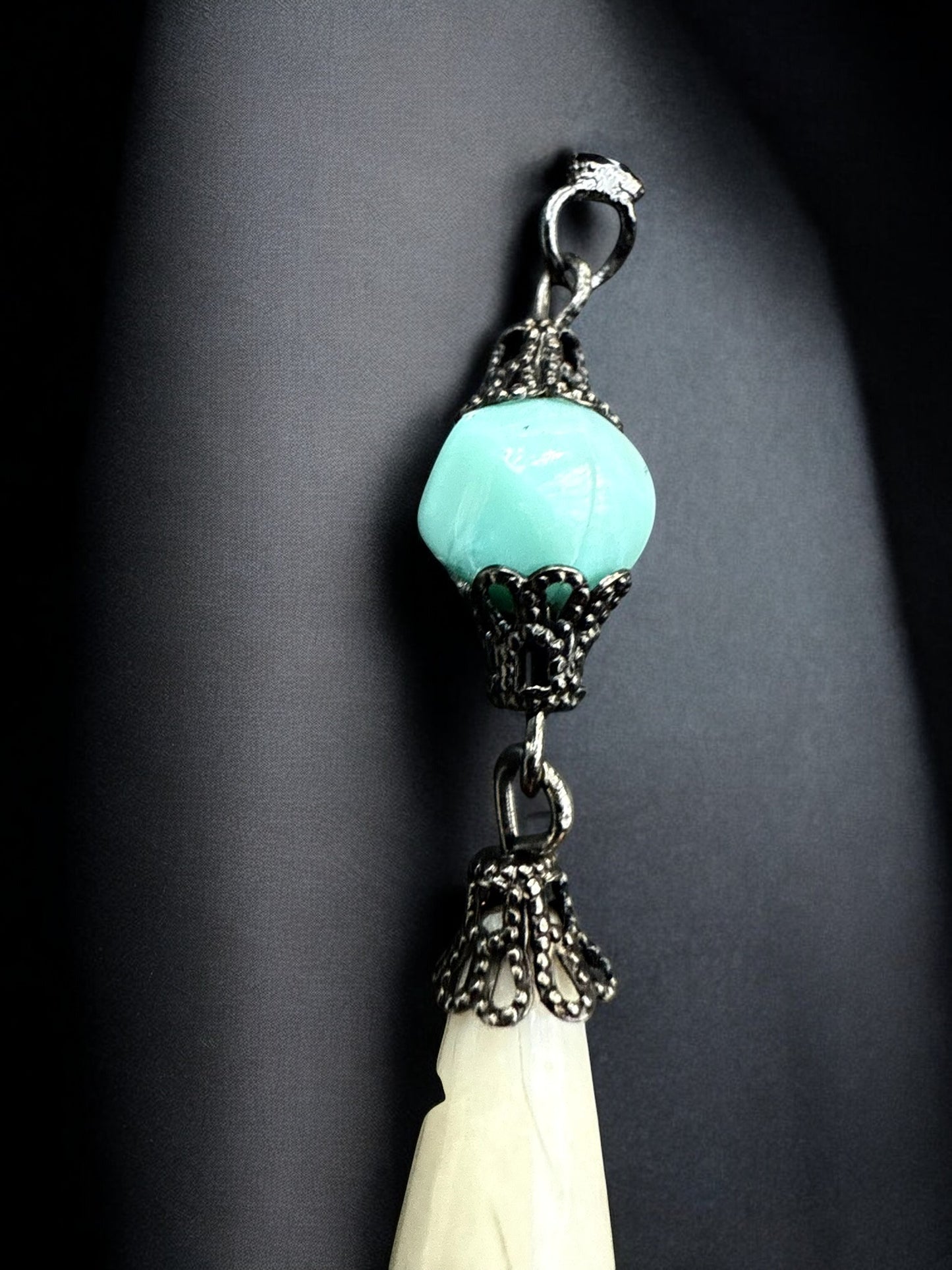 Vintage Desert Glow 3.5" Drop Necklace 18"