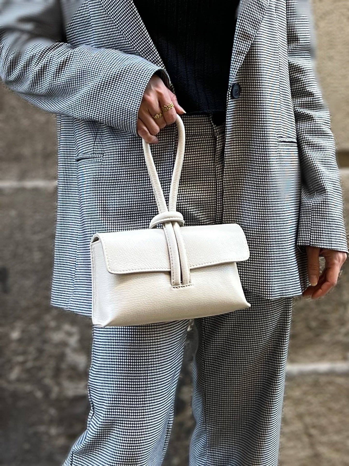 Shibuya Bag (Black or Beige)