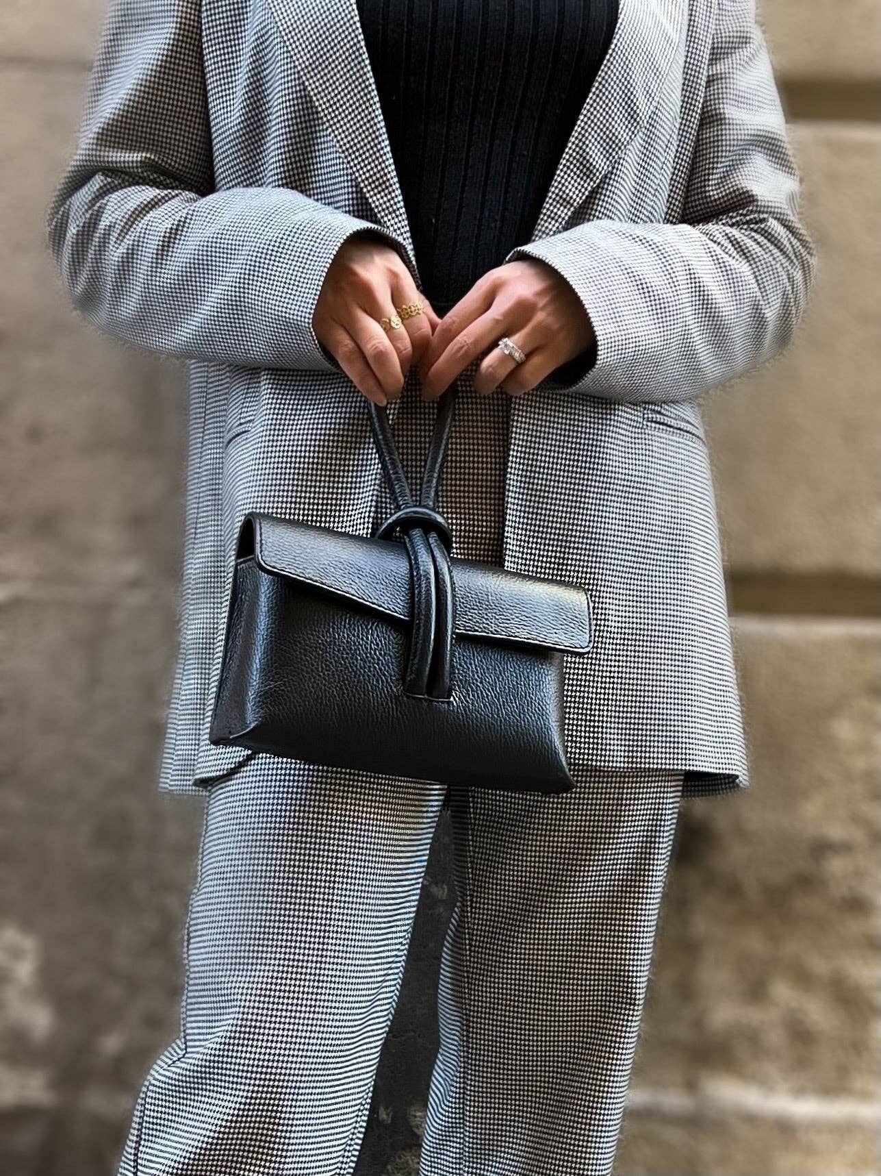 Shibuya Bag (Black or Beige)